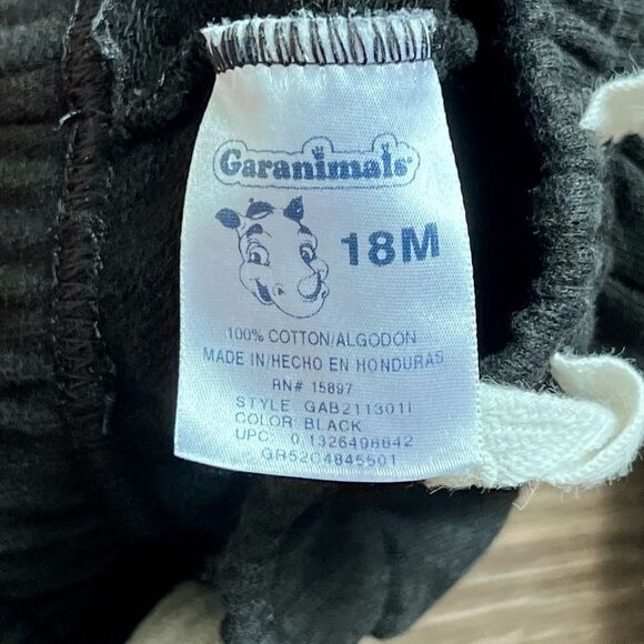 Timberland‎ 3 Piece Set Red Grey Bodysuit Black Short Graphics sz 18 months - Picture 6 of 9